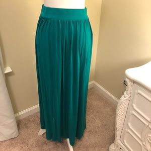 🆕 NWT LOFT Maxi Skirt